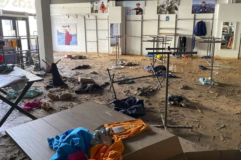 El centro comercial de Bonaire, en Aldaia (epicentro de algunas de las imgenes ms impactantes de las inundaciones provocadas por la dana en la provincia EFEMacarena Soto