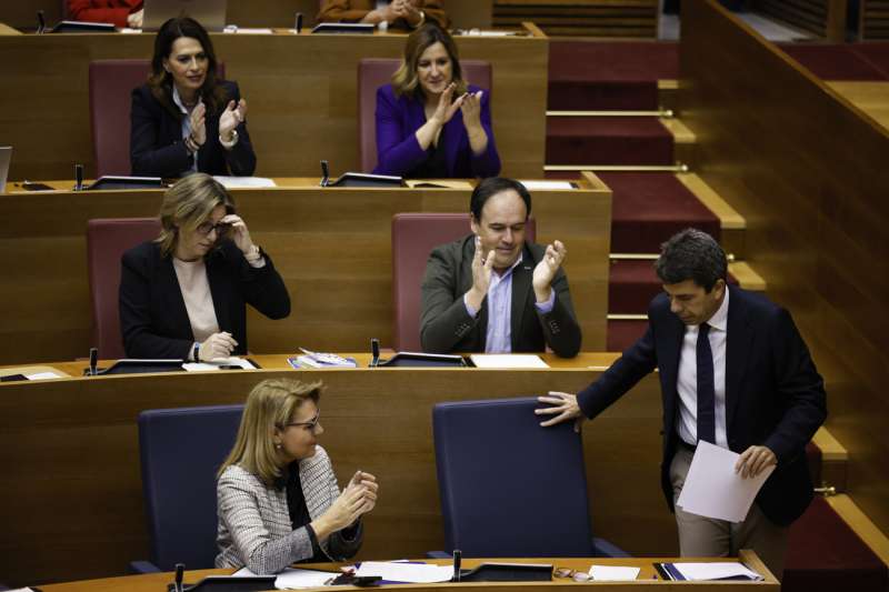 El president de la Generalitat, Carlos Mazn, a su llegada a Les Corts Valencianes. EFEBiel Alio