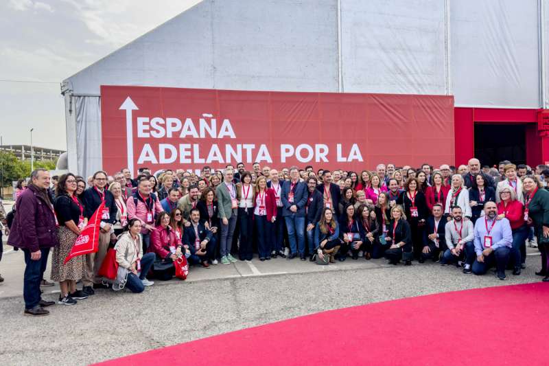 Delegacin del PSPV en el 41 Congreso Federal del PSOE. EPDA