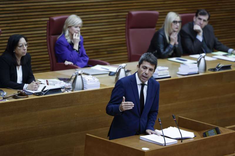 El president de la Generalitat, Carlos Mazn, en su comparecencia sobre la dana, hoy en Les Corts. EFEBiel Alio
