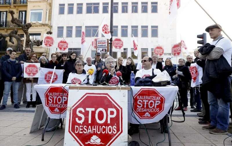 Concentracin de la plataforma Stop Desahucios, en una imagen de archivo. EFEJuan Herrero.

