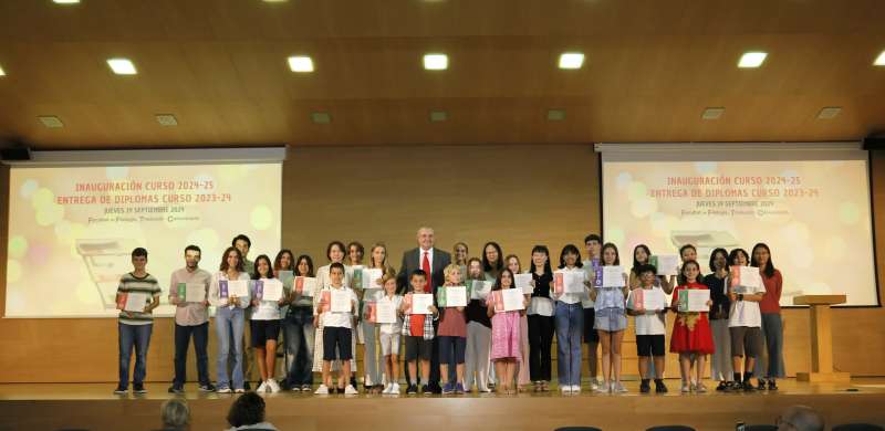 La cita ha reunido a decenas de estudiantes de primaria y secundaria. EPDA