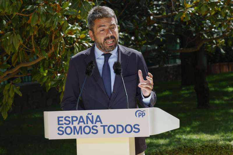 El president de la Generalitat, Carlos Mazn, tras la reunin con Feijo, en Madrid. EFEJ.P. Gandul